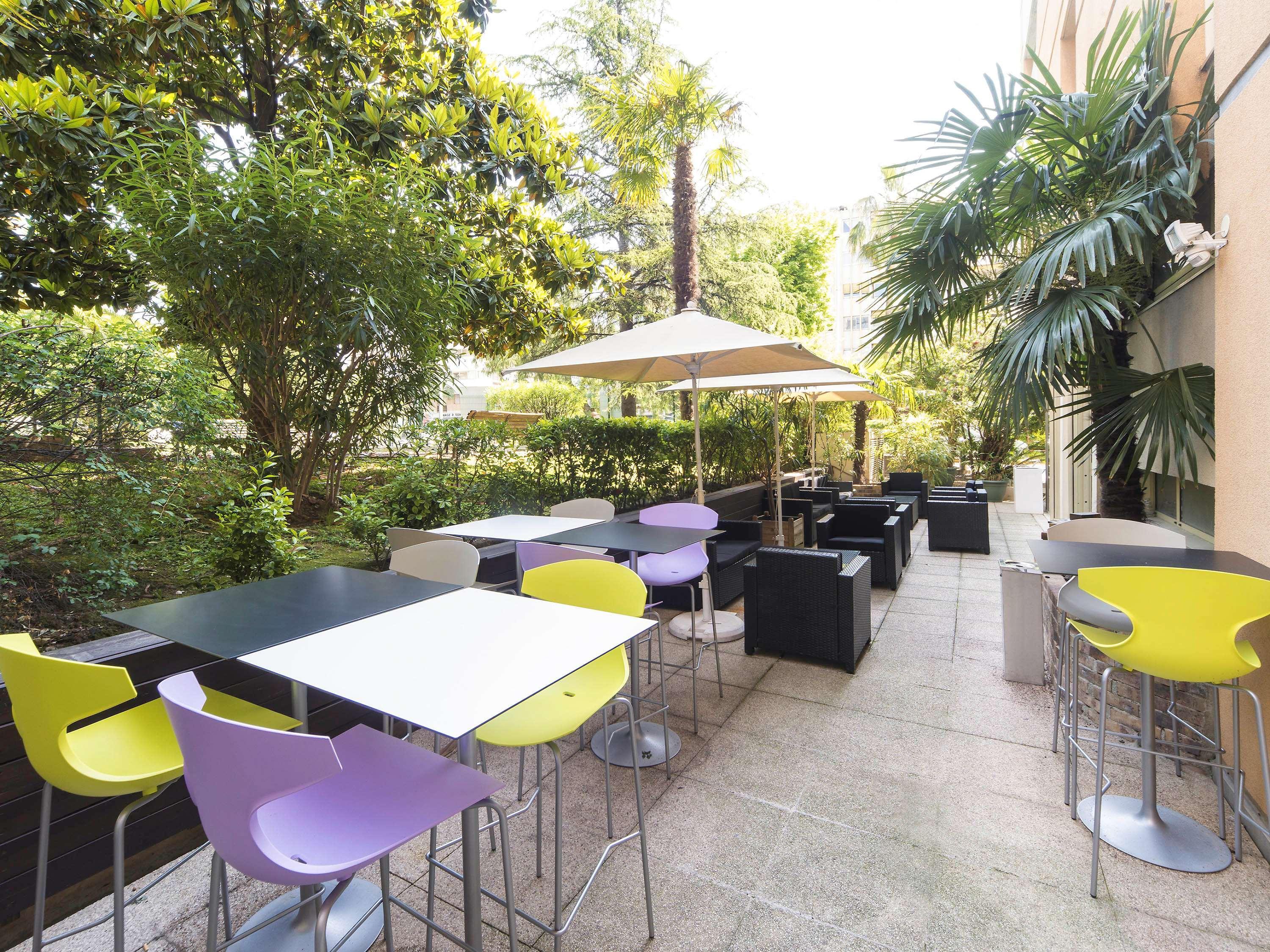 Ibis Styles Cannes Le Cannet Exterior photo