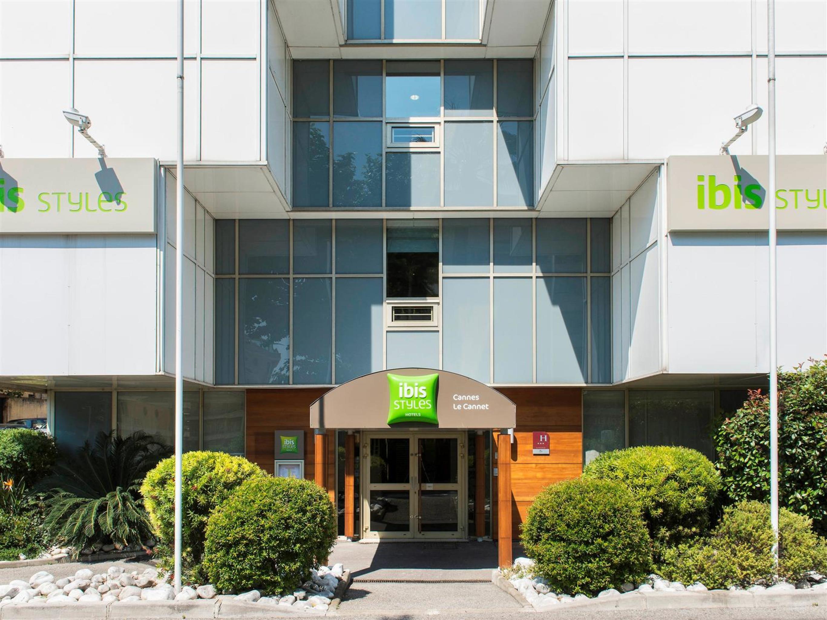 Ibis Styles Cannes Le Cannet Exterior photo