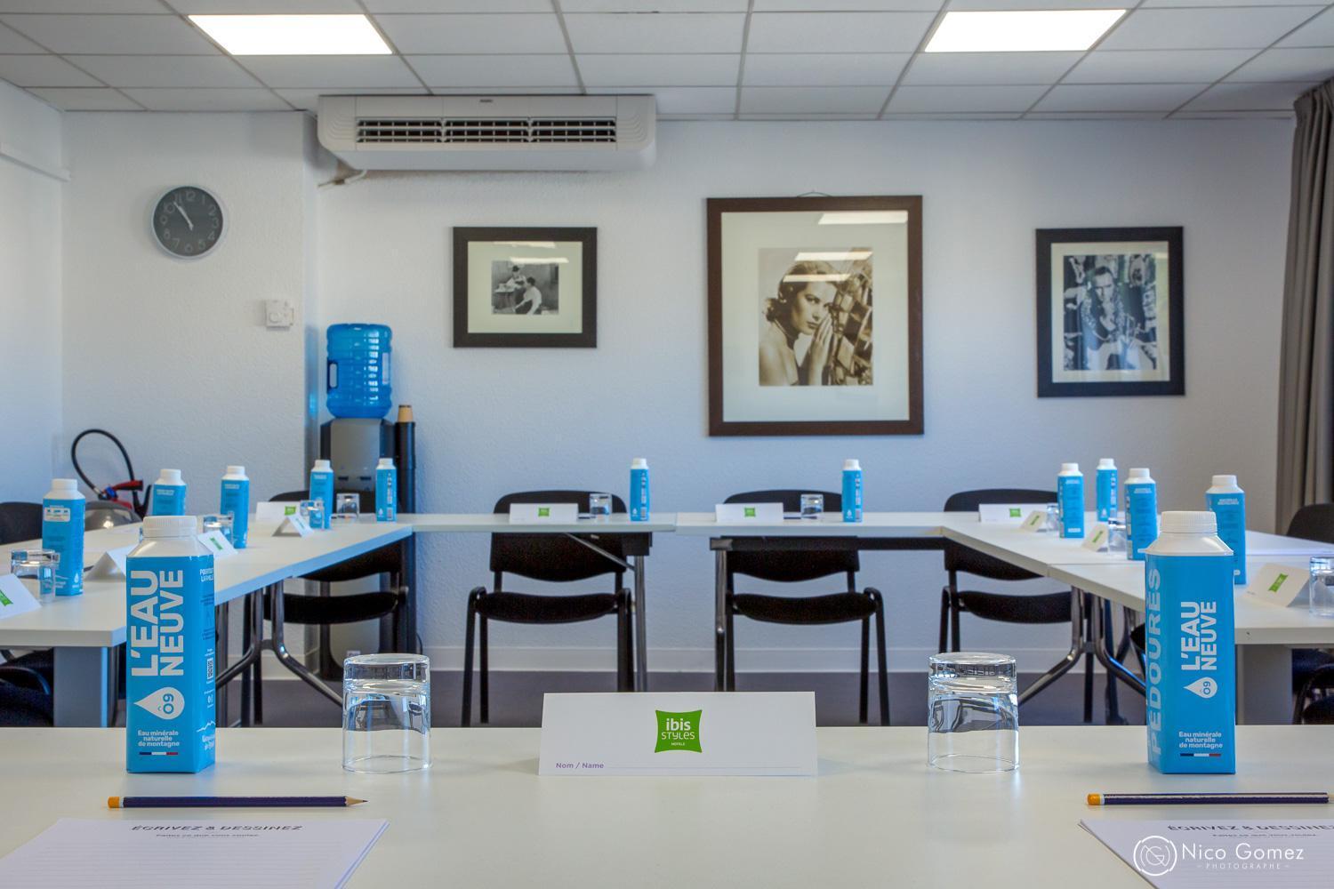 Ibis Styles Cannes Le Cannet Exterior photo