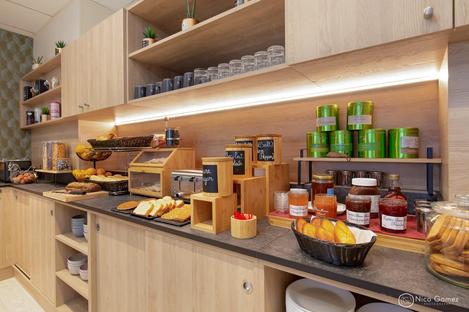 Ibis Styles Cannes Le Cannet Exterior photo