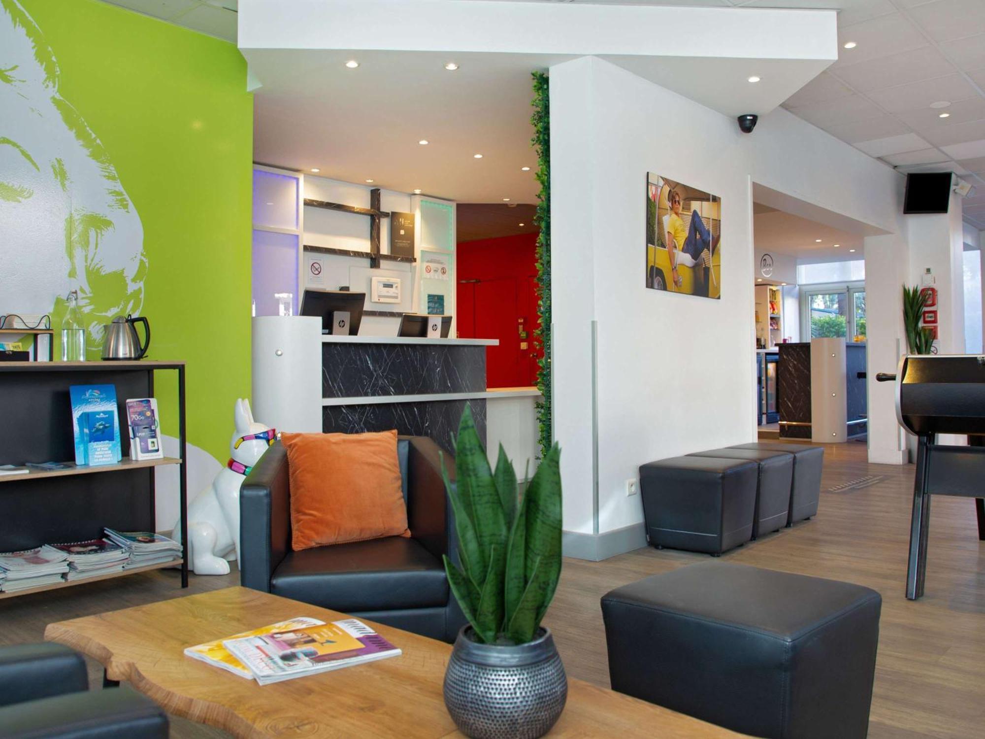 Ibis Styles Cannes Le Cannet Exterior photo